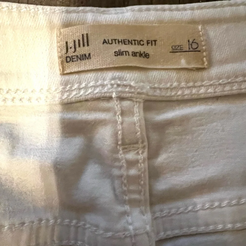 J Jill White Denim Authentic Fit Slim Ankle Jeans Size 16 - Picture 4 of 8